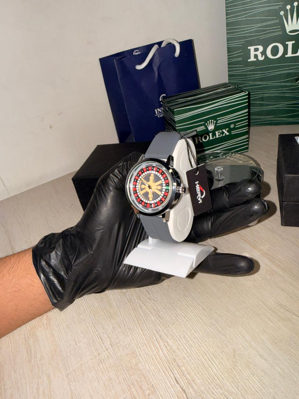 Heyri Caseno Design Rotatory Dial Watch with Silicon Straps & Magnetic Lock